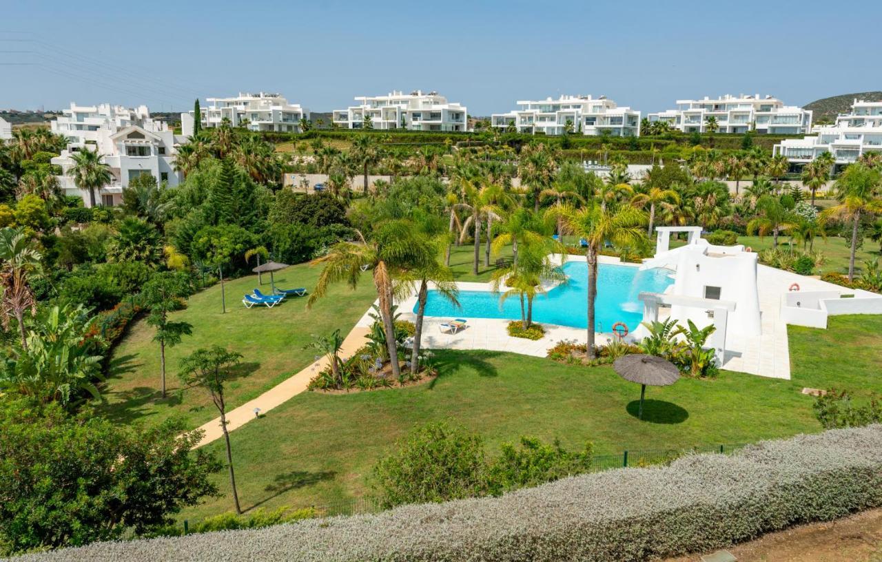 Alcazaba Lagoon 2425 Luxury Private Beach Эстепона Экстерьер фото